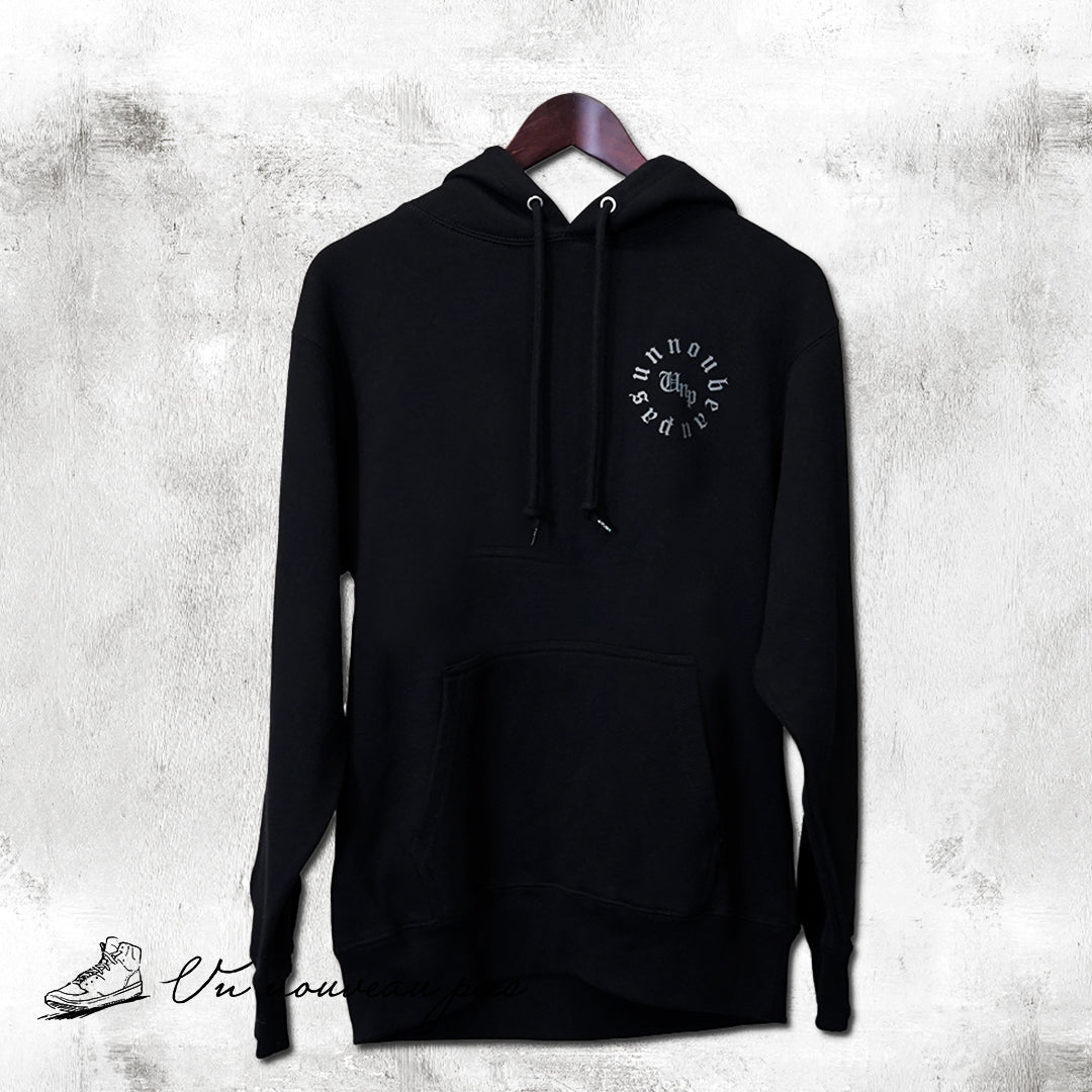 UNP Madonna Pug Hoodie(F&F）