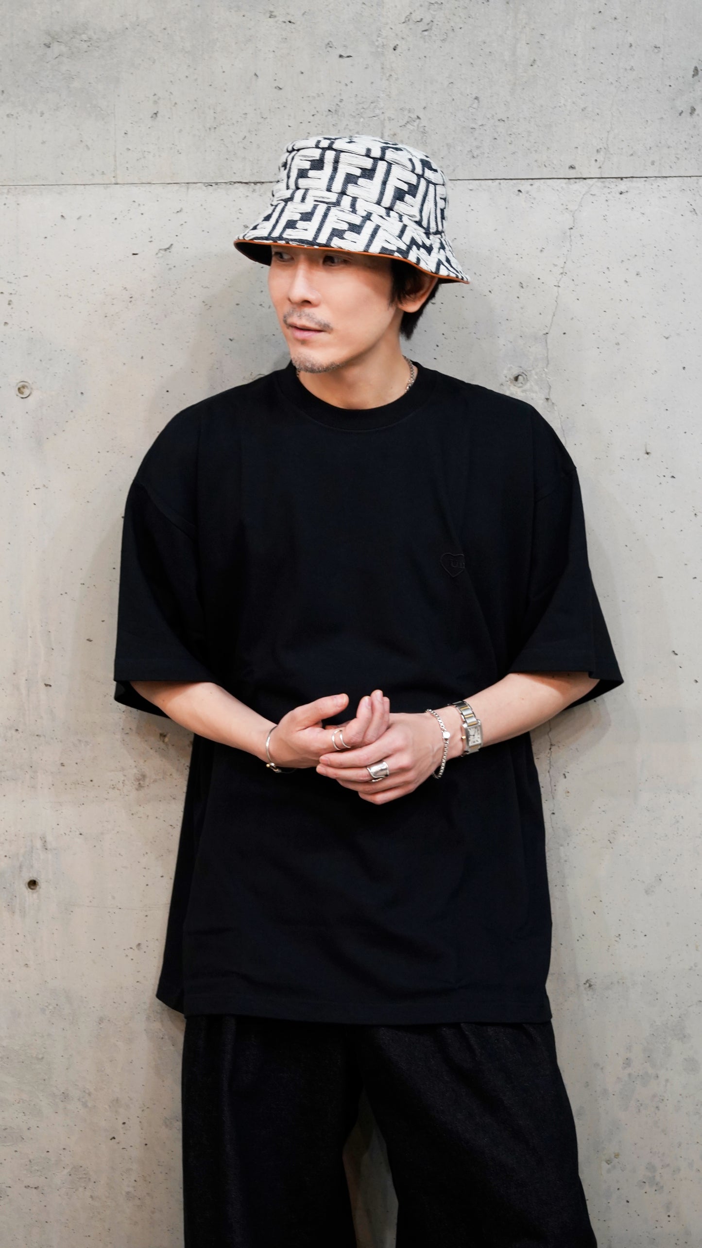 UNP Heartbeat Sneaker Tee