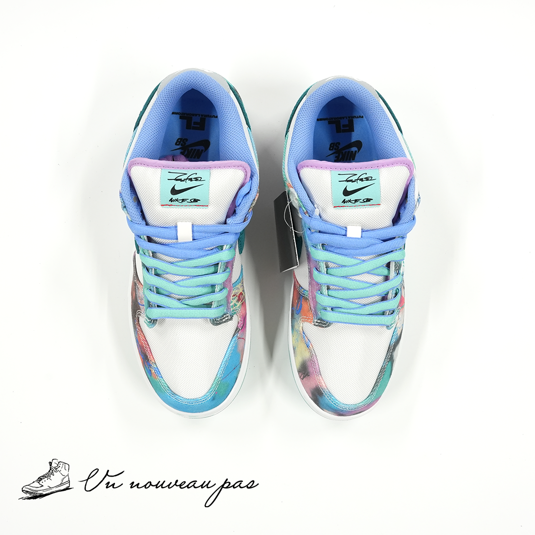 （HF6061 400）Futura × Nike SB Dunk Low White and Geode Teal