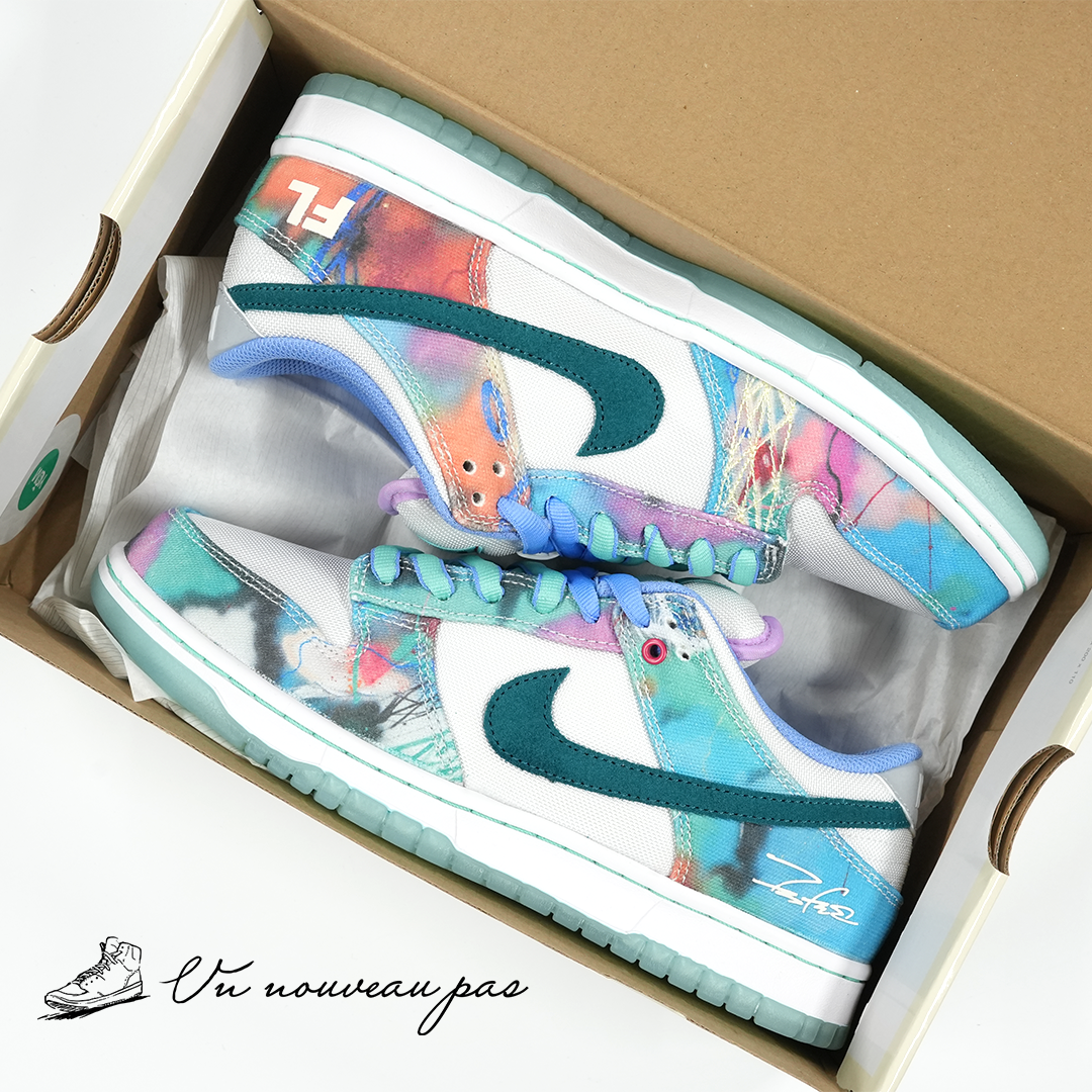 （HF6061 400）Futura × Nike SB Dunk Low White and Geode Teal