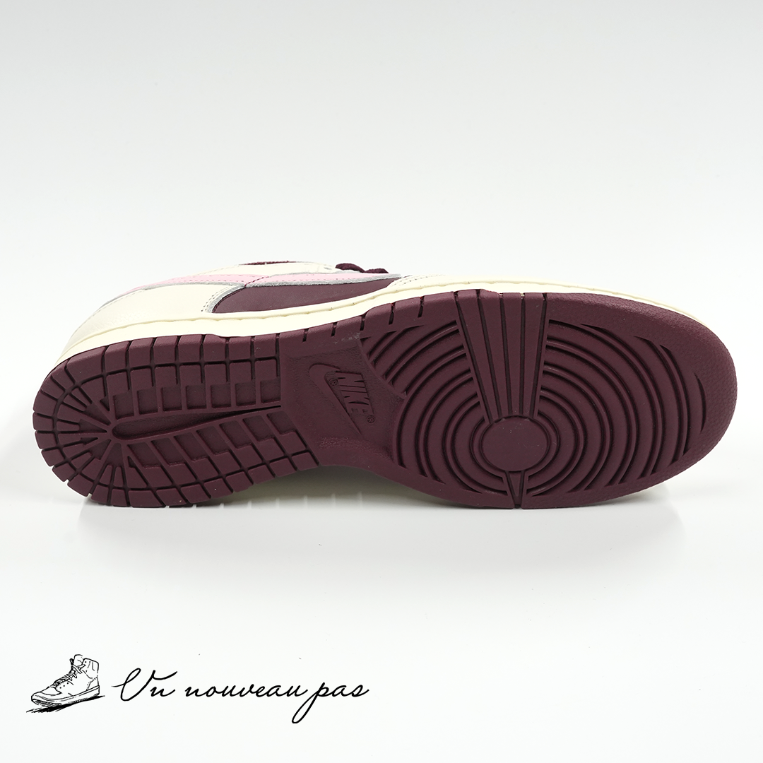 (DR9705 100)Nike Dunk Low "Valentine’s Day" (2023)