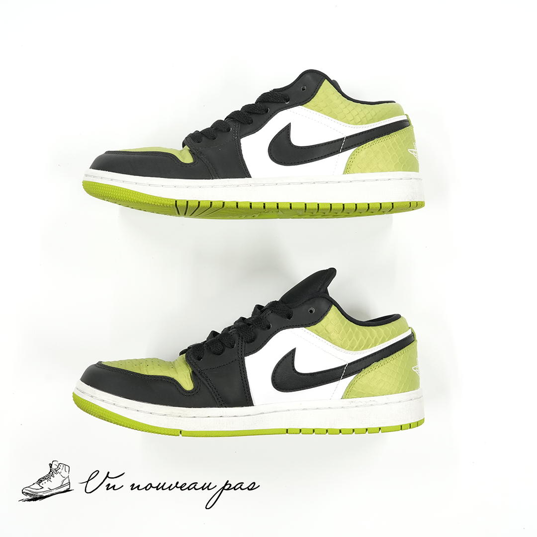 （中古）（DX4446 301）Nike Women's Air Jordan 1 Low "Vivid Green Snakeskin"