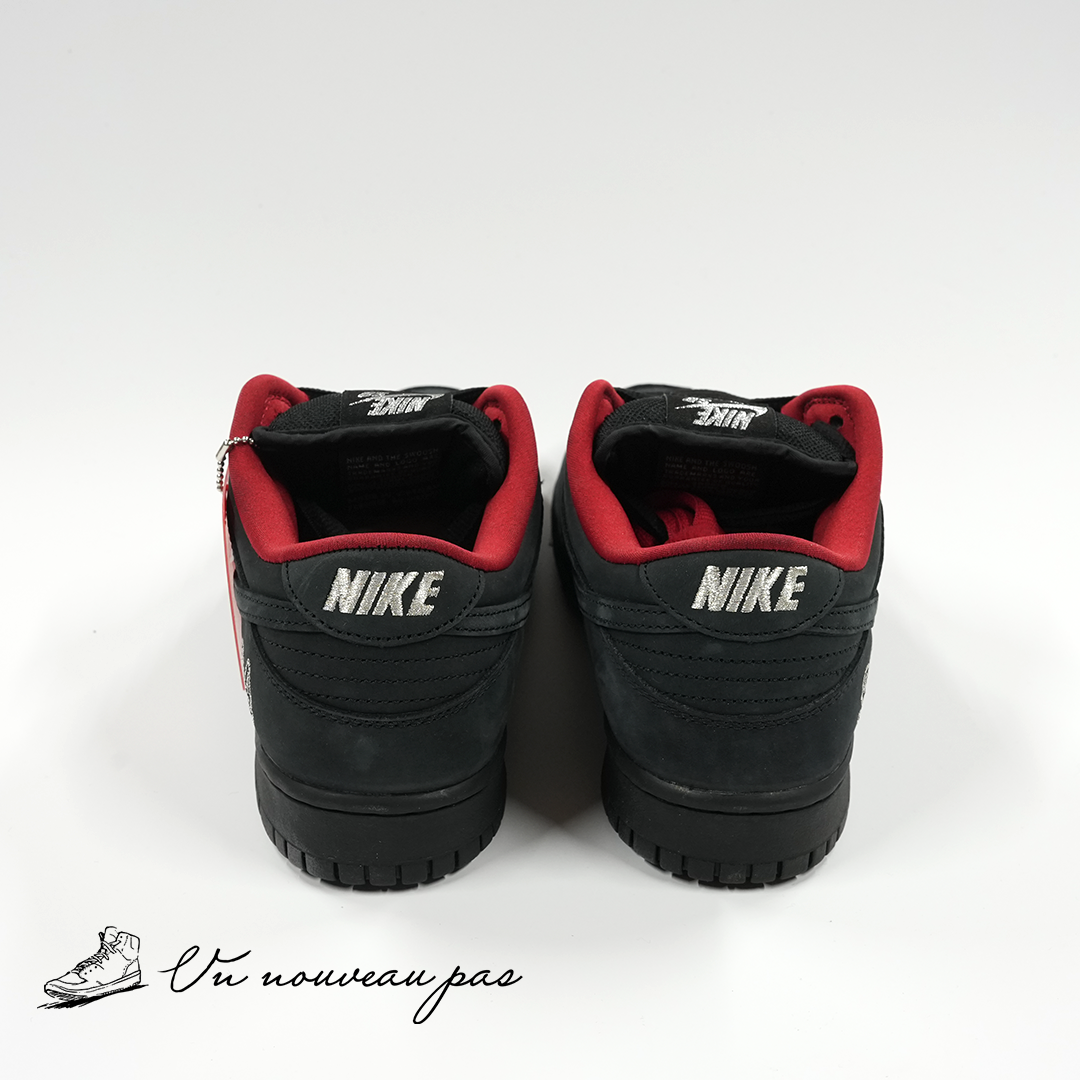 (HQ8487 001)Supreme × Nike SB Dunk Low Black (25FW Week2)